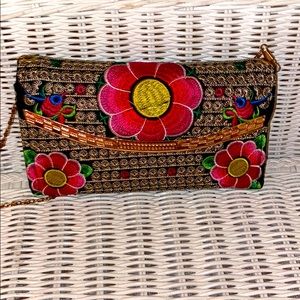 Mexican embroidered artesanal purse